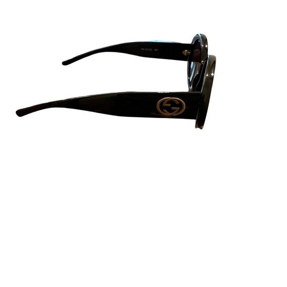 Gucci Sunglasses with cleaning cloth and box - Picture 5 of 5